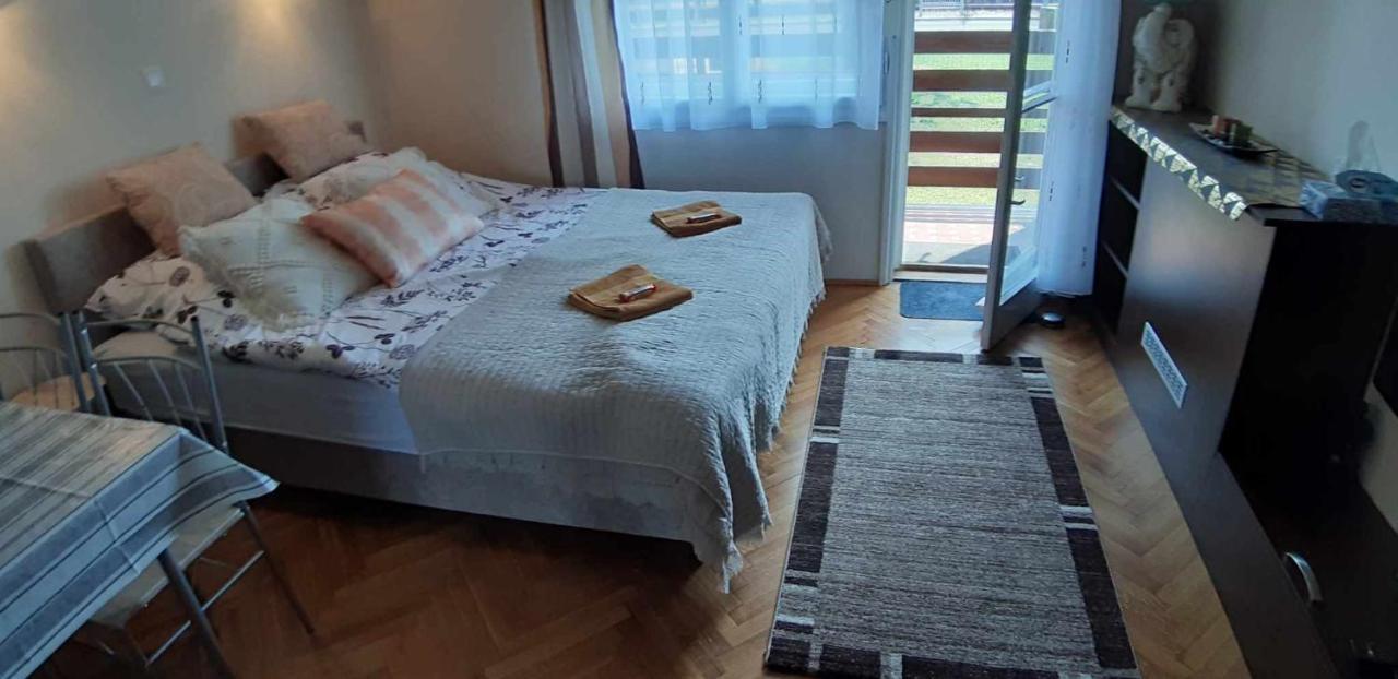 Rosy Apartman Apartment Vonyarcvashegy Luaran gambar
