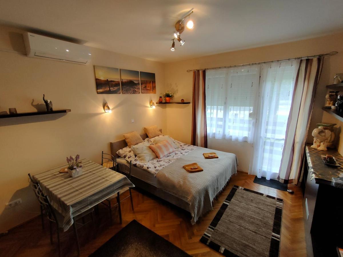 Rosy Apartman Apartment Vonyarcvashegy Luaran gambar