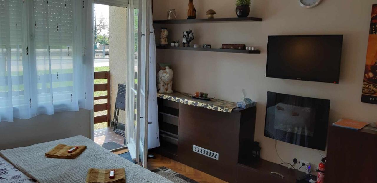 Rosy Apartman Apartment Vonyarcvashegy Luaran gambar