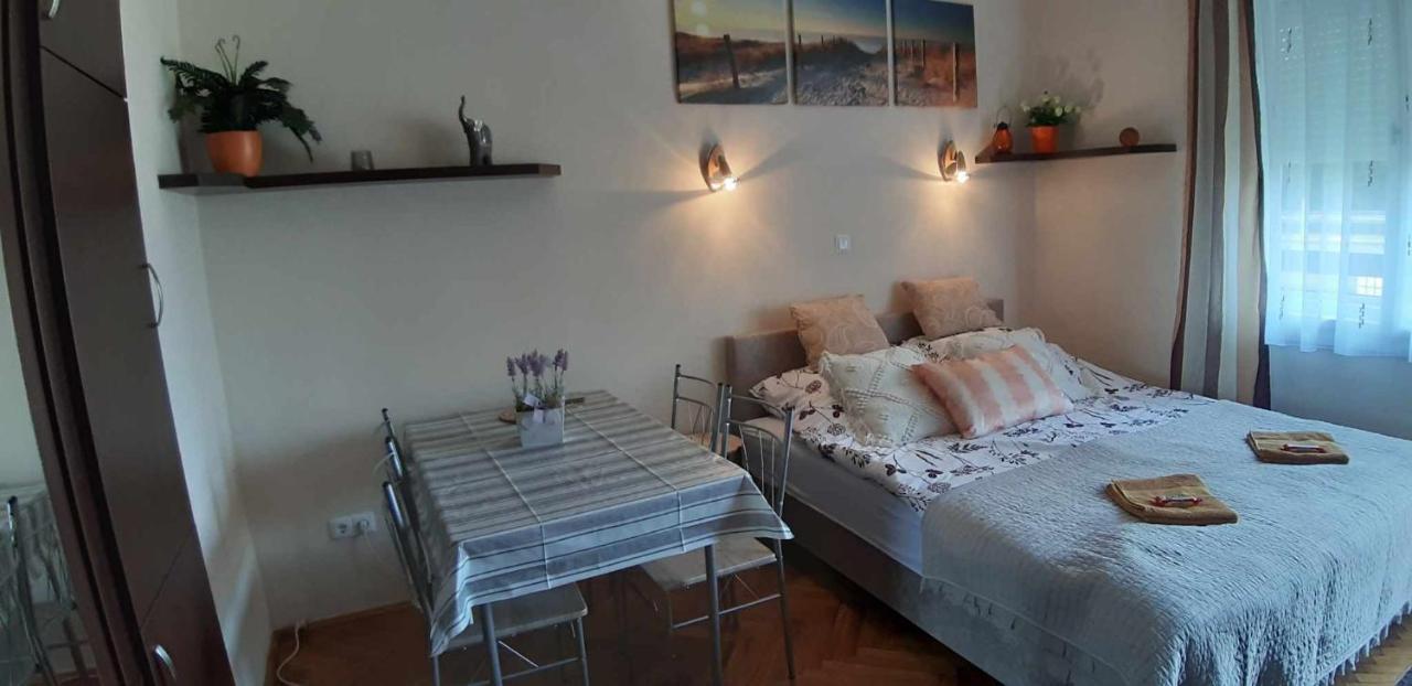 Rosy Apartman Apartment Vonyarcvashegy Luaran gambar